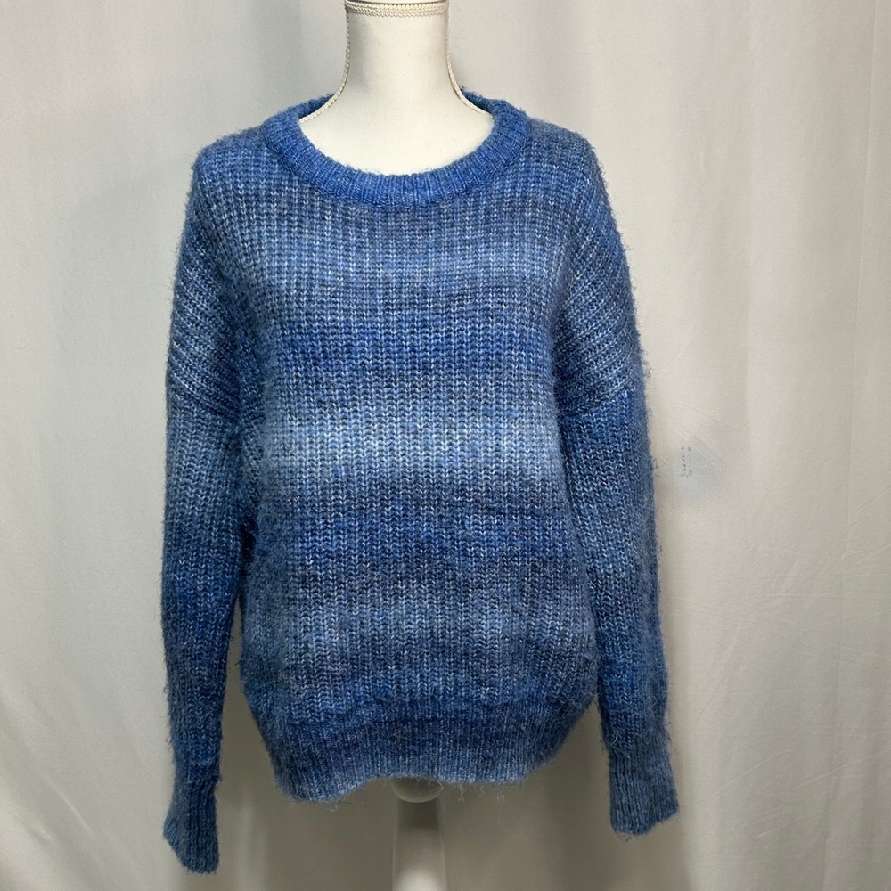 Rachel Zoe Blue Ombre Fuzzy Knit Sweater Size M Womens‎ Cozy Pullover